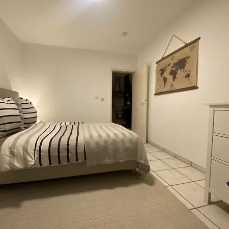 Denkmalschutz - Zentral - Haustiere - Messe Apartment Neuss Bagian luar foto