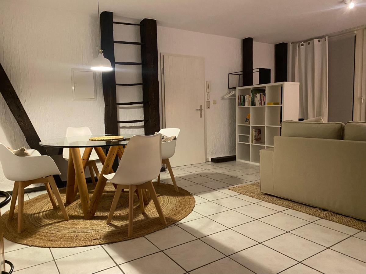 Denkmalschutz - Zentral - Haustiere - Messe Apartment Neuss Bagian luar foto