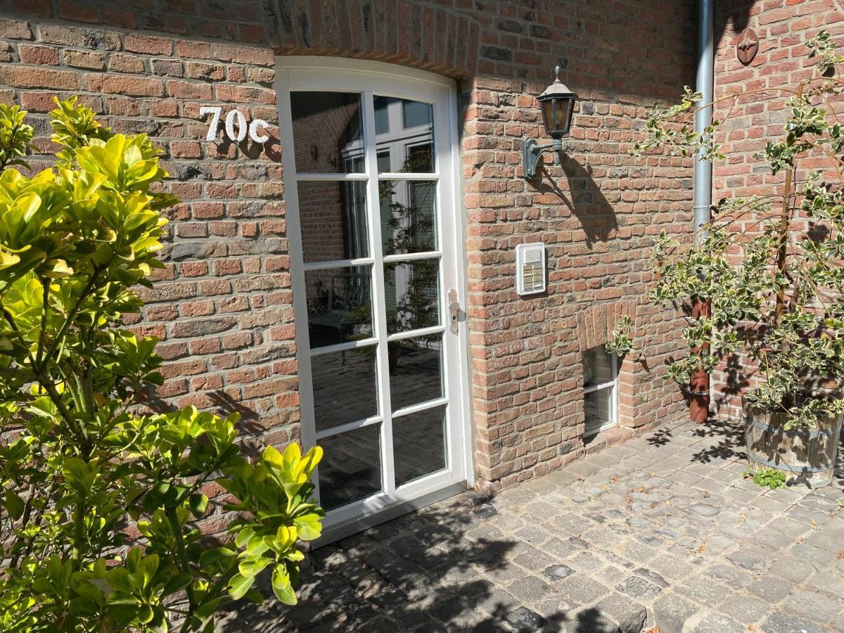Denkmalschutz - Zentral - Haustiere - Messe Apartment Neuss Bagian luar foto